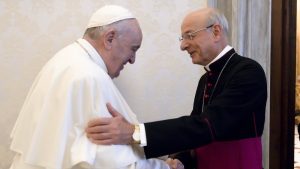 Mons. Fernando Ocáriz e papa Francesco